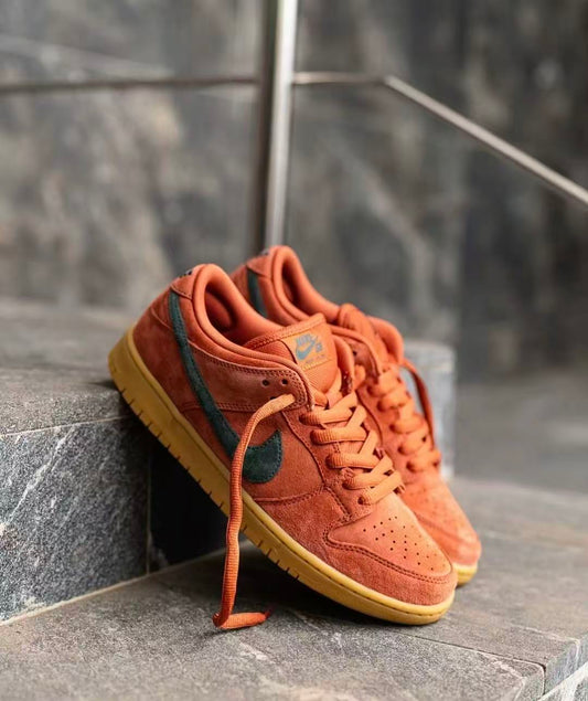 Nike Dunk Low "SEATTLE SUPERSONICS" 紅綠 （HF3704-800）