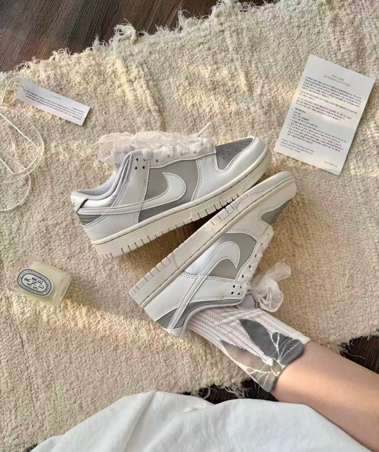 Nike Dunk Low Metallic 白銀 （IB7311-001）