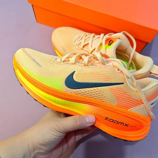 Nike Vomero 18 橙色 （HM6803-700）