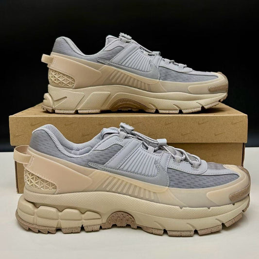 Nike ZOOM VOMERO ROAM Roam 米灰色 （HJ4646-001）