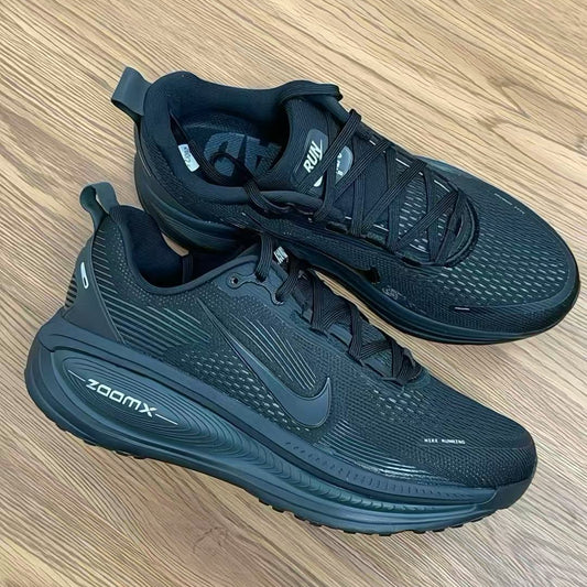 Nike Vomero 18 黑色 （HM6803-005）