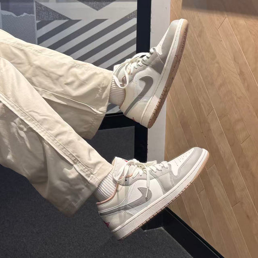Jordan Air Jordan 1 Low Sail 米灰 （553558-169）