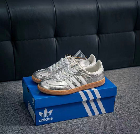 Adidas originals SAMBA 液態碎銀 （JR0035）