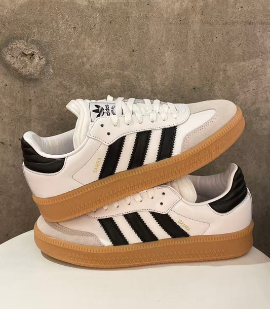 Adidas Samba XLG 白黑 （IE1377）