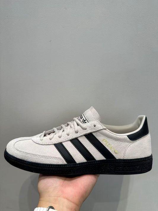 Adidas Originals Spezial 白黑 （JR3667）