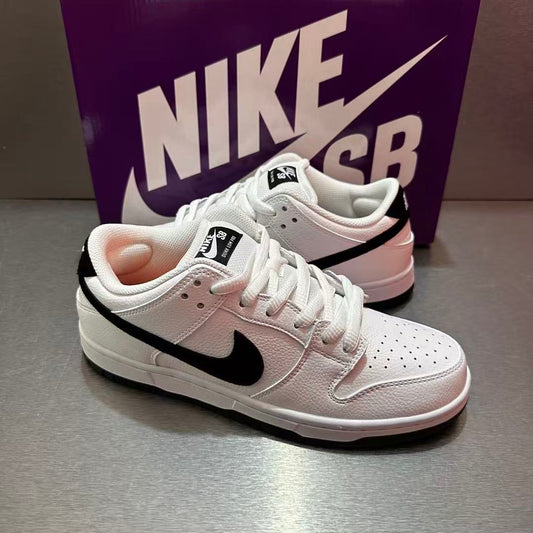 Nike Dunk Low “White Suede/Black” 白黑 （HF3704-100）