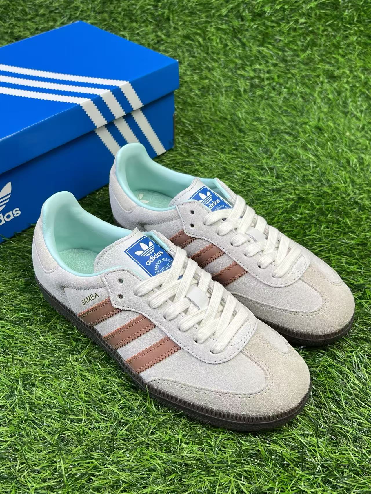 Adidas originals SAMBA 灰褐色 （ID2047）
