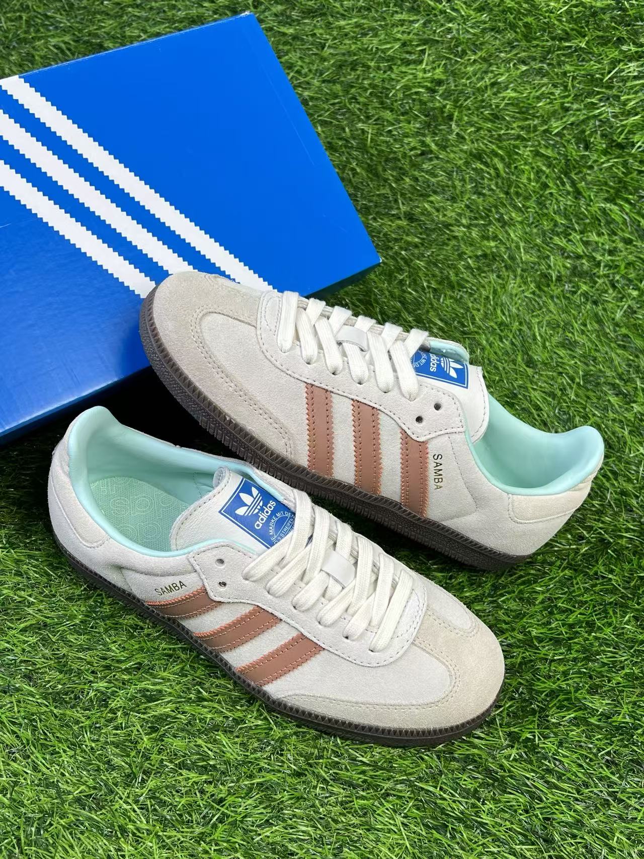 Adidas originals SAMBA 灰褐色 （ID2047）