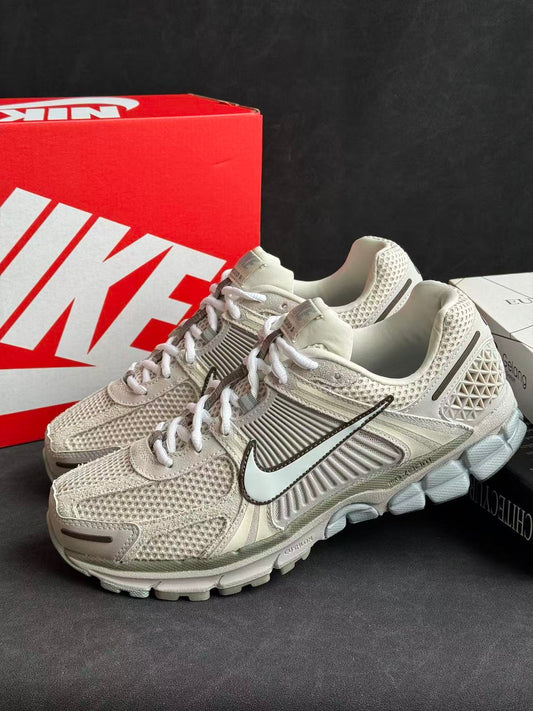 Nike Zoom Vomero 5 淺卡其灰白 （FZ3653-104）