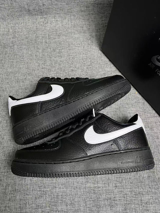 Nike Air Force 1 黑色 （CQ0492-001）