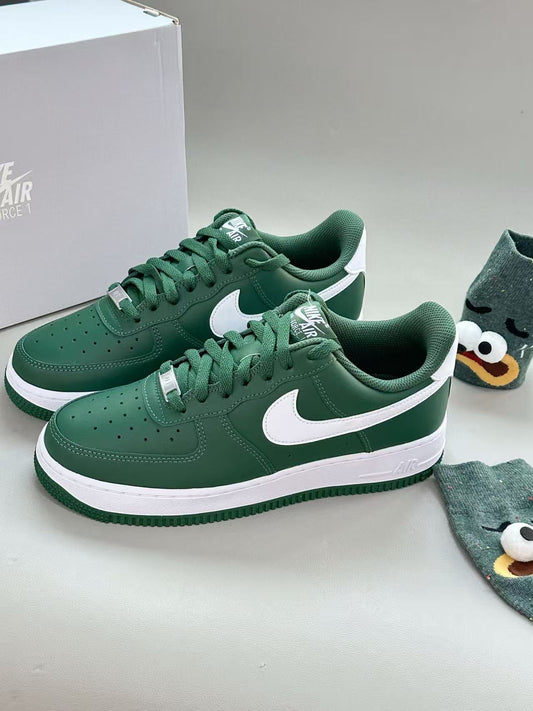 Nike Air Force 1 綠白 （FJ4146-300）