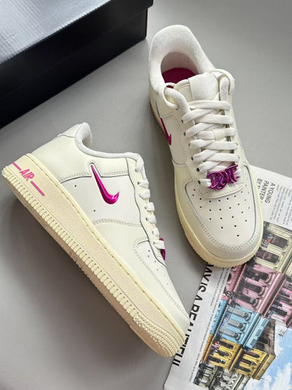 Nike Air Force 1 '07 SE W 板鞋 （FB8251-101）