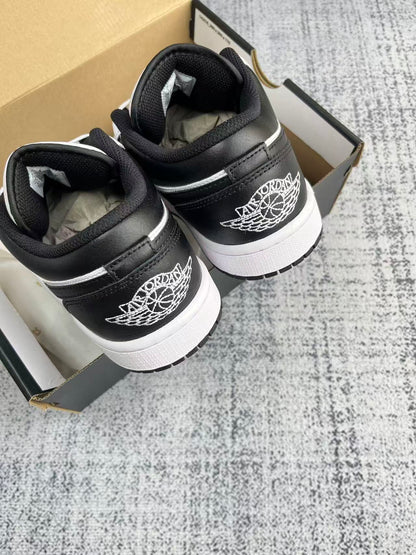 Air Jordan Low 1 白黑 （553558-132）